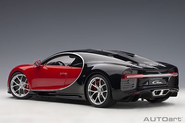 AutoArt Bugatti Chiron diecast 1:12 crven