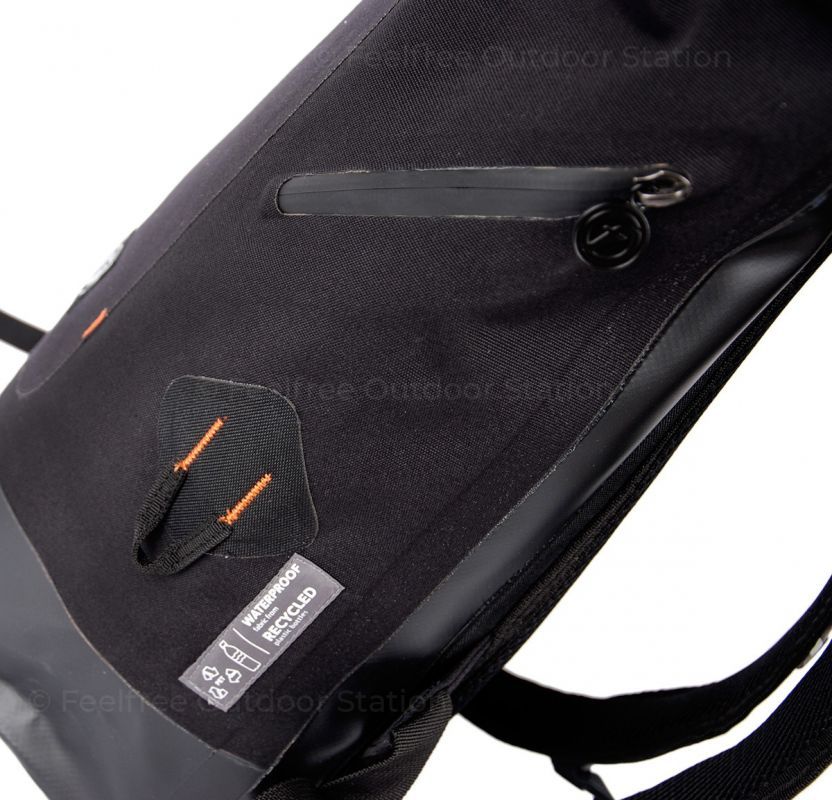 23/1/hr/ruksak-za-laptop-urban-eco-m-crna-18-l-5.jpg
