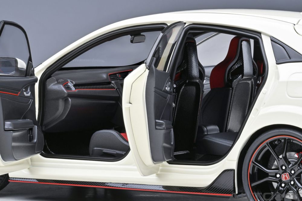 Honda Civic Type R (FK8) 2021 1:18 bijela