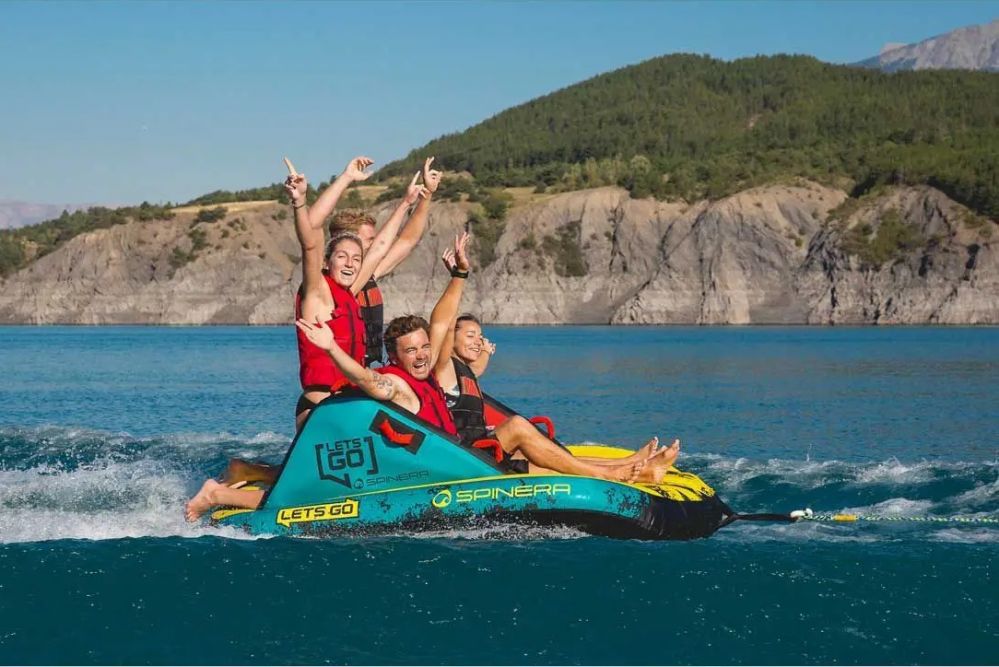 Spinera Lets Go 4 Family tuba za vuču